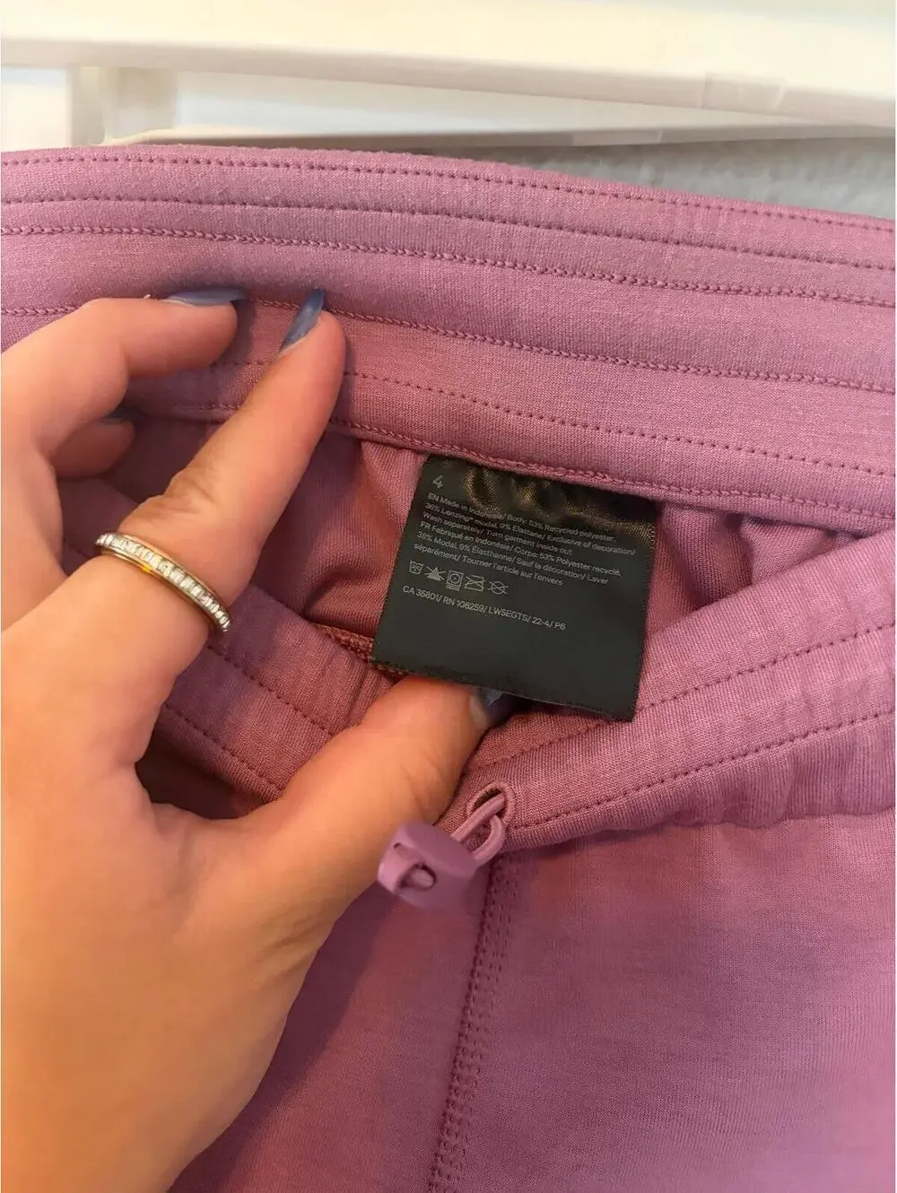 Lululemon Softstreme High-Rise Pant *Full Length 31in inseam Pink size 4. EUC
